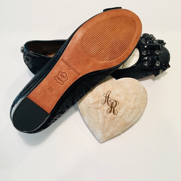 DONALD J PLINER WEDGE HEEL SIZE 7M - Picture 4 of 7